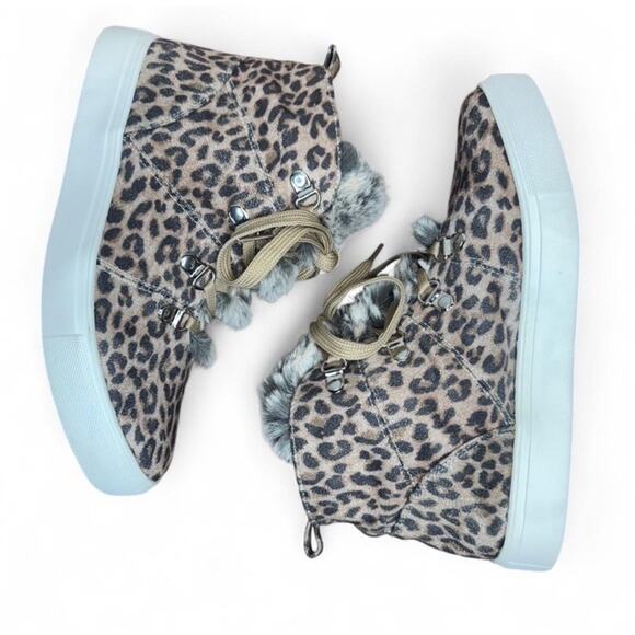 Very G Fur Ankle Boots Sneakers Womens Sz 8 Leopard Cheetah Flat Heel Booties - Picture 4 of 7